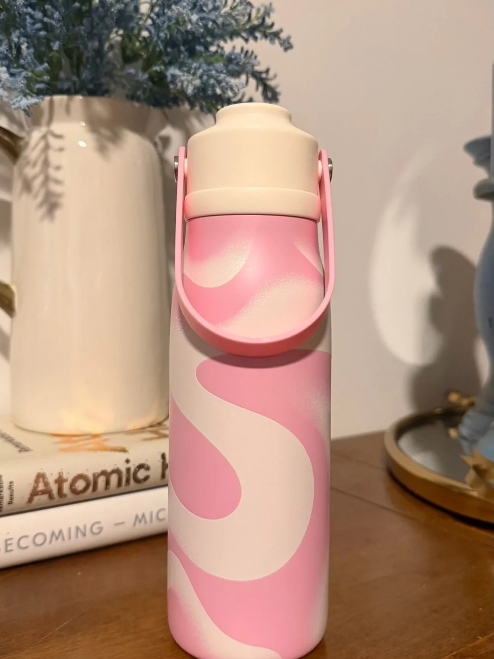 Starbucks 2026 Pink Drink Swirl Stainless Steel Water Bottle With Handle 18oz